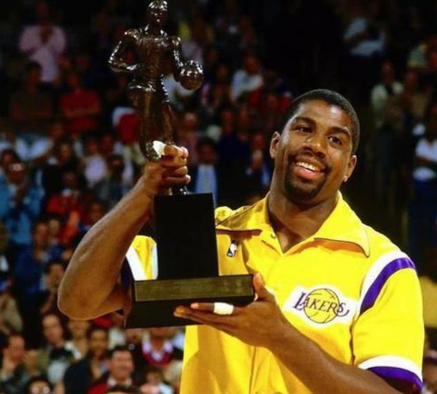 而杨哲在这 而杨哲在这