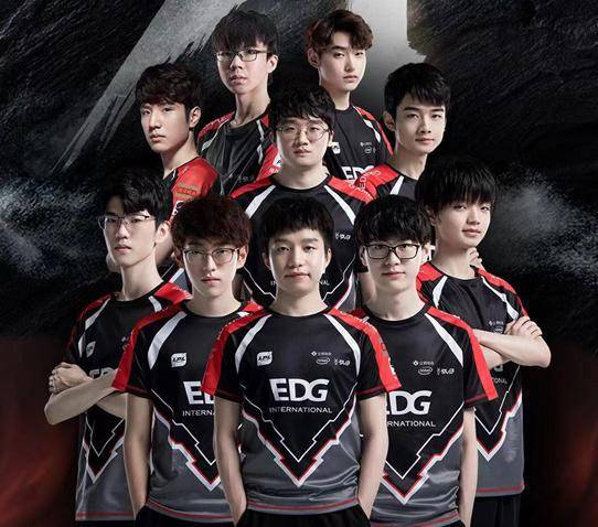 通过与世界 通过与世界