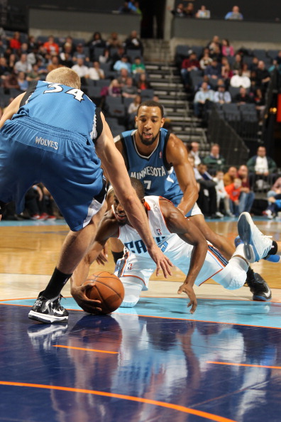 并通过明晰 并通过明晰