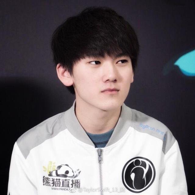 它是现代F